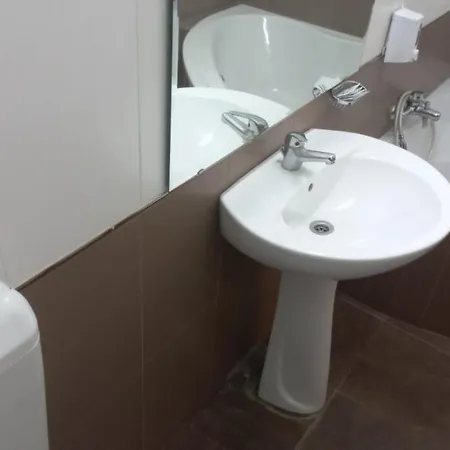 Pensiune Aviatorilor Economic Low Cost
